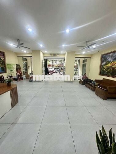 Trung Hoà Nhân Chính căn CCCC 3n2vs đep ở ngay - sang trọng tiện nghi