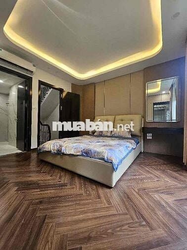 Trần Duy Hưng lô góc-thang máy -full nội thất-ngõ ôtô-ở ngay