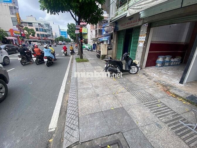 Mặt bằng lối đi riêng ngay góc ngã ba