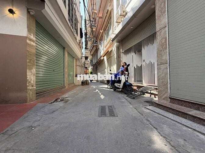 Bán nhà Trần Cung -mới đẹp full nội thất 3pn Ở NGAY giá chỉ nhỉnh 8 tỷ