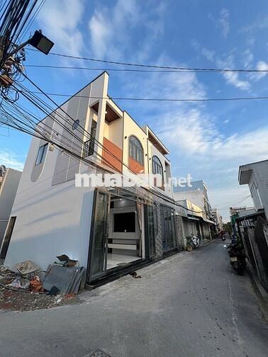 * HÀNG HIẾM * NHÀ GỐC 2 MẶT TIỀN – 2 TẦNG, FULL NỘI THẤT – GIÁ 2,85 TỶ