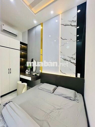 * HÀNG HIẾM * NHÀ GỐC 2 MẶT TIỀN – 2 TẦNG, FULL NỘI THẤT – GIÁ 2,85 TỶ