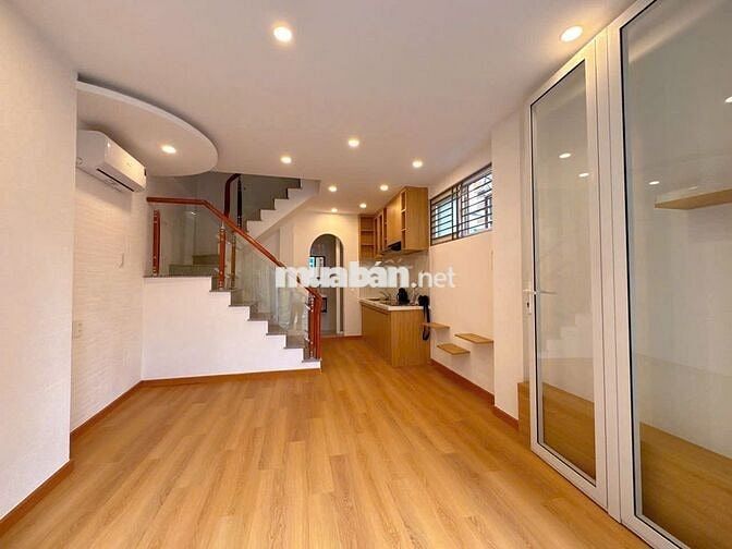 Ban nhà HXH mới Hoàng Văn Thụ 3.8x8m, 4 tầng full NT giá 5.9 tỷ