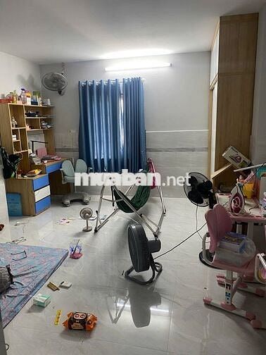 Nhà mặt tiền chợ hẻm 6m Huỳnh Văn Bánh