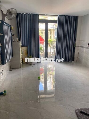 Nhà mặt tiền chợ hẻm 6m Huỳnh Văn Bánh