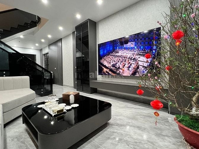 Cho thuê nhà đẹp 3 tầng, 120m2, sử dung 72m2, nhà mới xây