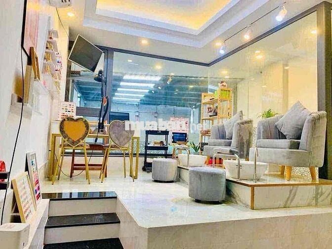 Mặt bằng sân + phòng lạnh ~50m2 ở Bà Hạt Q10 cafe + nails,shop hoa, VP