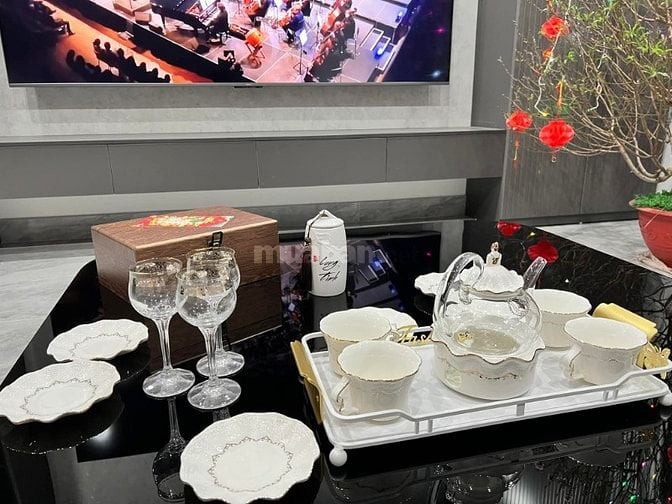 Cho thuê nhà đẹp 3 tầng, 120m2, sử dung 72m2, nhà mới xây