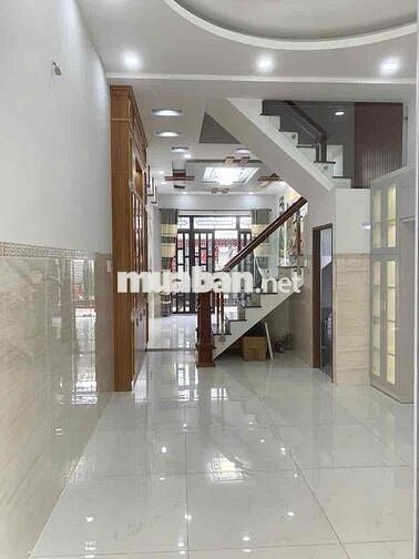 HẺM XE HƠI, LÊ VĂN QUỚI, 4x17, 4 TẦNG, CHỈ HƠN 7 TỶ XÍU