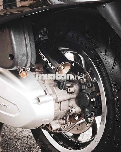 Vespa GTS300 HPE super tech