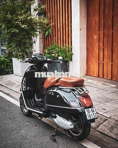 Vespa GTS300 HPE super tech