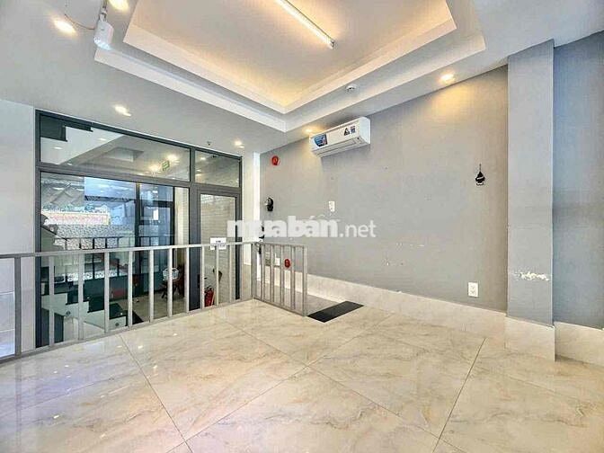 Mặt bằng sân + phòng lạnh ~50m2 ở Bà Hạt Q10 cafe + nails,shop hoa, VP