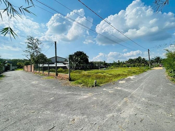 chính chủ bán đất làm kho xưởng 30mét ngang đường tỉnh lộ 7 rẻ 3,9tr/1