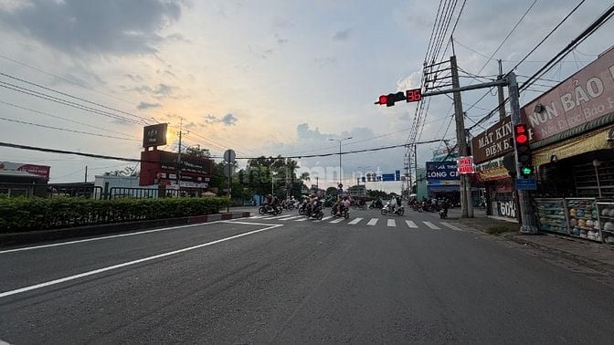 chính chủ bán đất làm kho xưởng 30mét ngang đường tỉnh lộ 7 rẻ 3,9tr/1