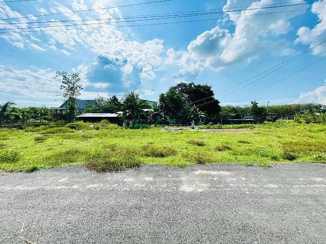 chính chủ bán đất làm kho xưởng 30mét ngang đường tỉnh lộ 7 rẻ 3,9tr/1