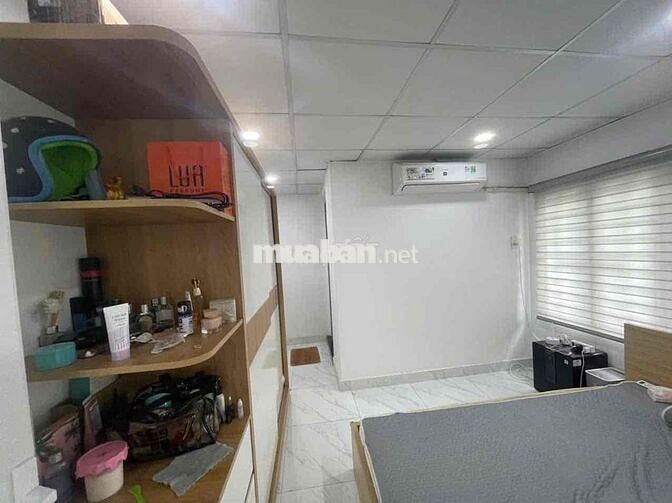 Cho thuê nhà nguyên căn cách chợ Xuân Thới Thượng 100m