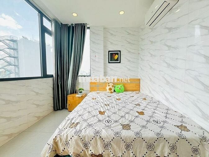 Phòng cửa sổ Hồ Hảo Hớn Q1 Hướng Võ Văn Kiệt chợ Nga ĐH Văn Lang Soho