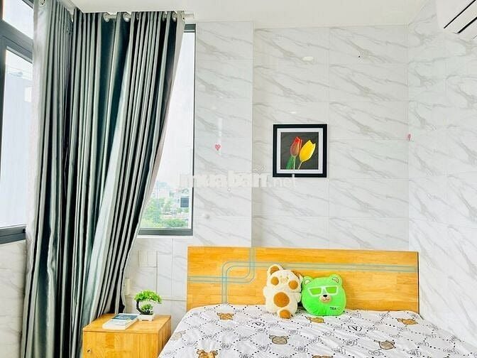 Phòng cửa sổ Hồ Hảo Hớn Q1 Hướng Võ Văn Kiệt chợ Nga ĐH Văn Lang Soho