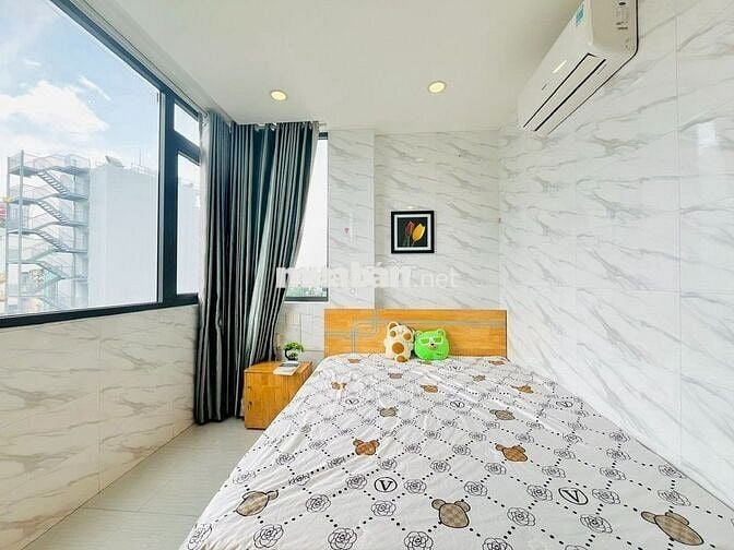 Phòng cửa sổ Hồ Hảo Hớn Q1 Hướng Võ Văn Kiệt chợ Nga ĐH Văn Lang Soho