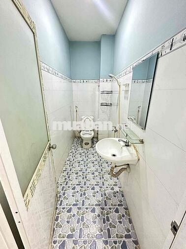 Nhà Đẹp 4x10m 1Lầu (2PN 2WC) Hẻm 4m. Lê Đình Cẩn, Tân Tạo, Bình Tân