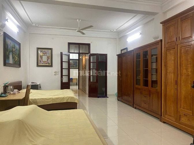 Bán nhà mặt phố Trần Quang Diệu, Q Đống Đa, 80m2, 6 tầng, thang máy.