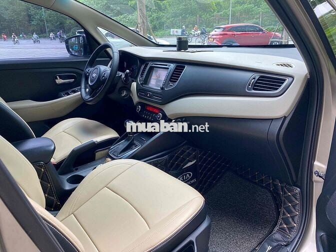 Kia Rondo 7 chỗ máy xăng 2.0 2016