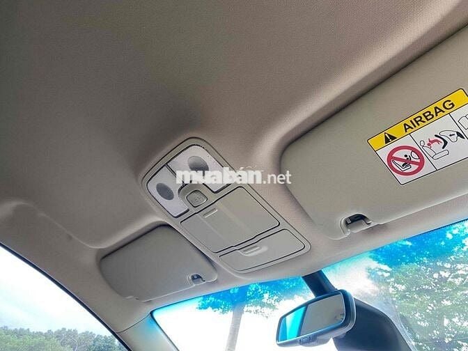 Kia Rondo 7 chỗ máy xăng 2.0 2016