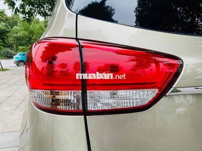 Kia Rondo 7 chỗ máy xăng 2.0 2016