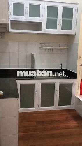 Cần cho thuê căn hộ 212B Nguyễn Trãi Q1 DT 57m2, 2pn, 1WC. Giá 9tr