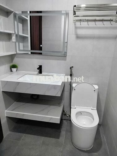 Phòng đẹp Q4 – full nội thất cao cấp, sân phơi riêng, giá 11tr