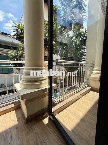 STUDIO NGAY SÂN BAY FULL NỘI THẤT CÓ BAN CÔNG THOÁNG MÁT PHÒNG RỘNG