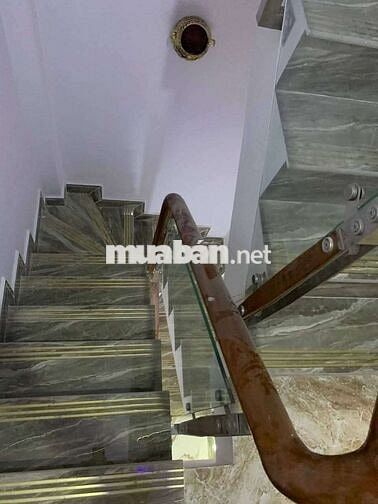 CHO THUÊ NHÀ MAT TIEN LÝ THÁI TỔ Q.3