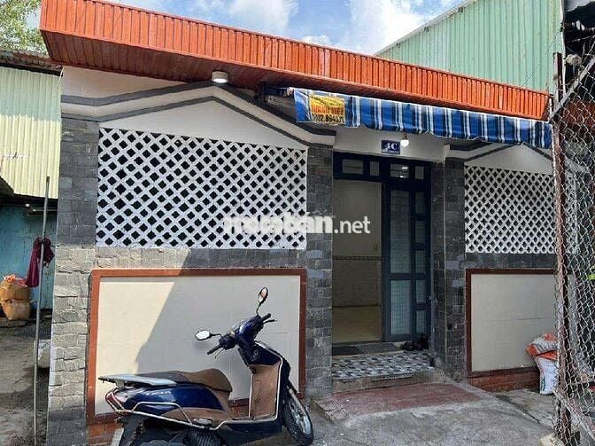 78M2 -HẺM XE HƠI THÔNG NGỦ TRONG NHÀ HUỲNH THỊ HAI QUẬN 12