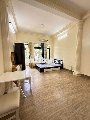 STUDIO NGAY SÂN BAY FULL NỘI THẤT CÓ BAN CÔNG THOÁNG MÁT PHÒNG RỘNG