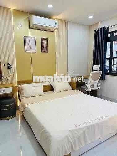 Cho Thuê Nhà Hai Mặt Tiền Nằm Giữa Trung tâm Siêu hottt Quận Phú Nhuân