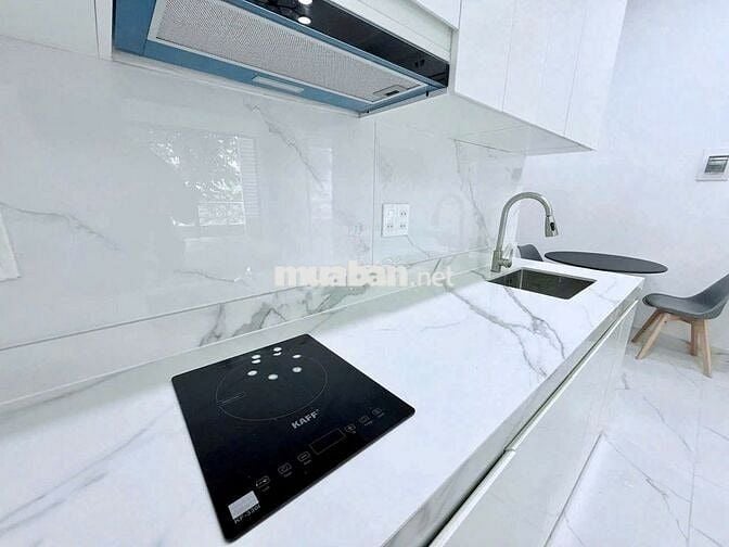 Phòng đẹp Q4 – full nội thất cao cấp, sân phơi riêng, giá 11tr