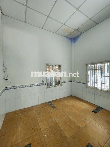 CHO THUÊ NHÀ CẤP 4 MẶT HẺM XE TẢI NHỎ