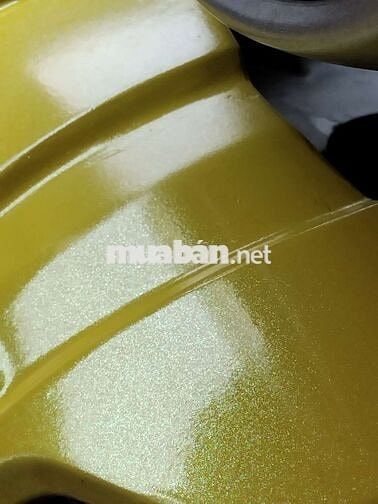 Kiều nữ nozza 2012 fi.bstp vàng 4D .xe đẹp giá tốt