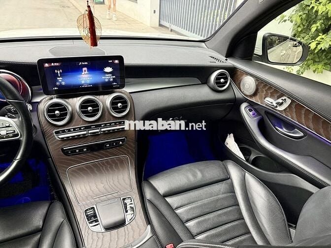 MERCEDES BENZ GLC200 4MATIC 2020 Xe Đẹp Bao Check.