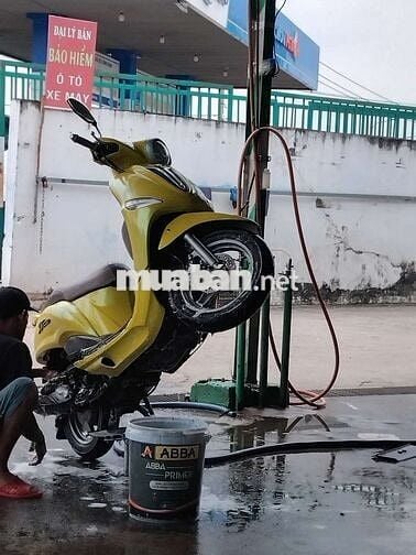 Kiều nữ nozza 2012 fi.bstp vàng 4D .xe đẹp giá tốt