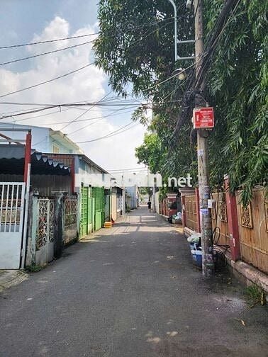 CHO THUÊ NHÀ CẤP 4 MẶT HẺM XE TẢI NHỎ