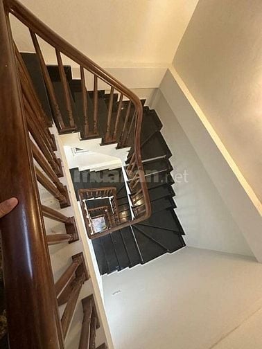 Nhà phố TRẦN KHÁT CHÂN.. sát cạnh phố Huế, chợ trời..38m2, 5 tầng...