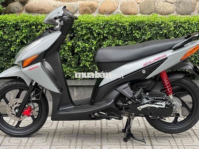 Honda Click 2011 BST Xe Đẹp Keng Máy Zin Êm