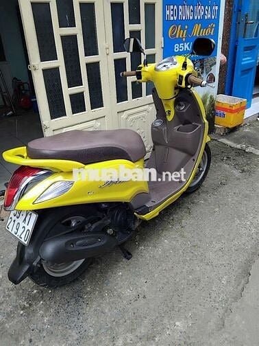 Kiều nữ nozza 2012 fi.bstp vàng 4D .xe đẹp giá tốt