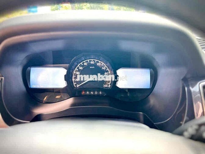 Ford Everest 2022 Titanium 2.0L AT 4x2 - 40000 km