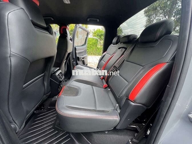 Cần bán Ford Raptor 2023 lướt fix mạnh giá.