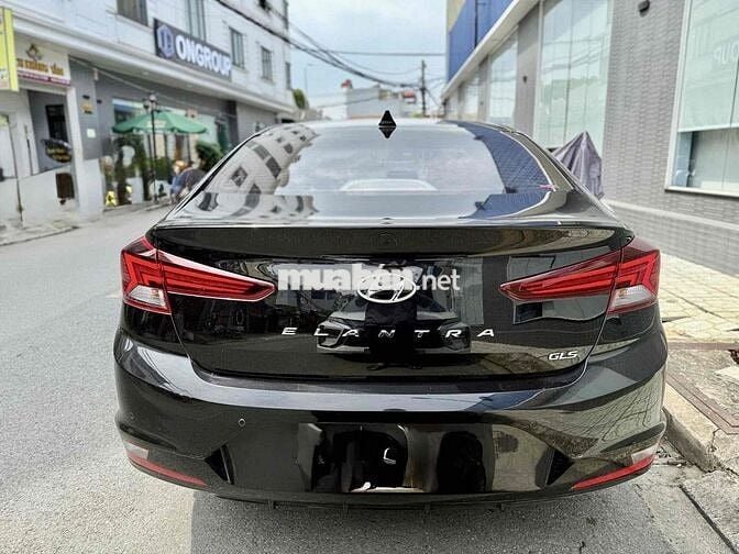Bán Gấp Elentra số sàn đời 2021