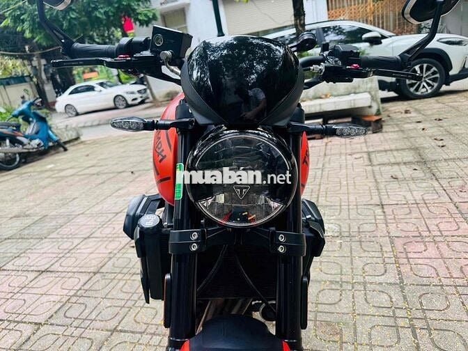 TRIUMPH Trident 660 xe lướt mới, bô Zart xịn