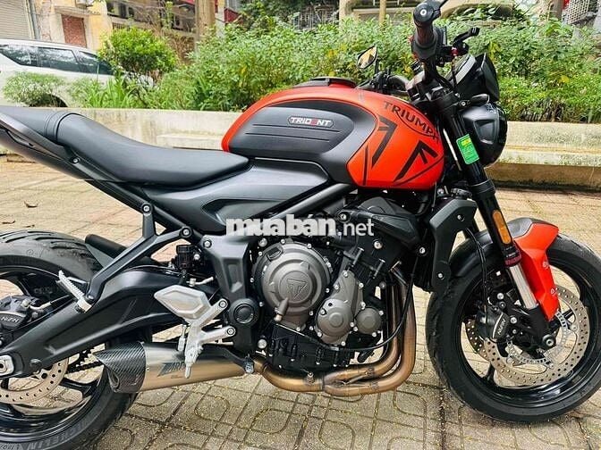 TRIUMPH Trident 660 xe lướt mới, bô Zart xịn