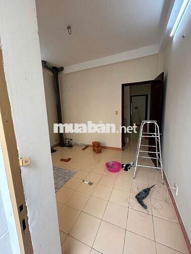 NGON - STUDIO BAN CÔNG THOÁNG, WC RIÊNG, GẦN ĐH GTVT (UTH)